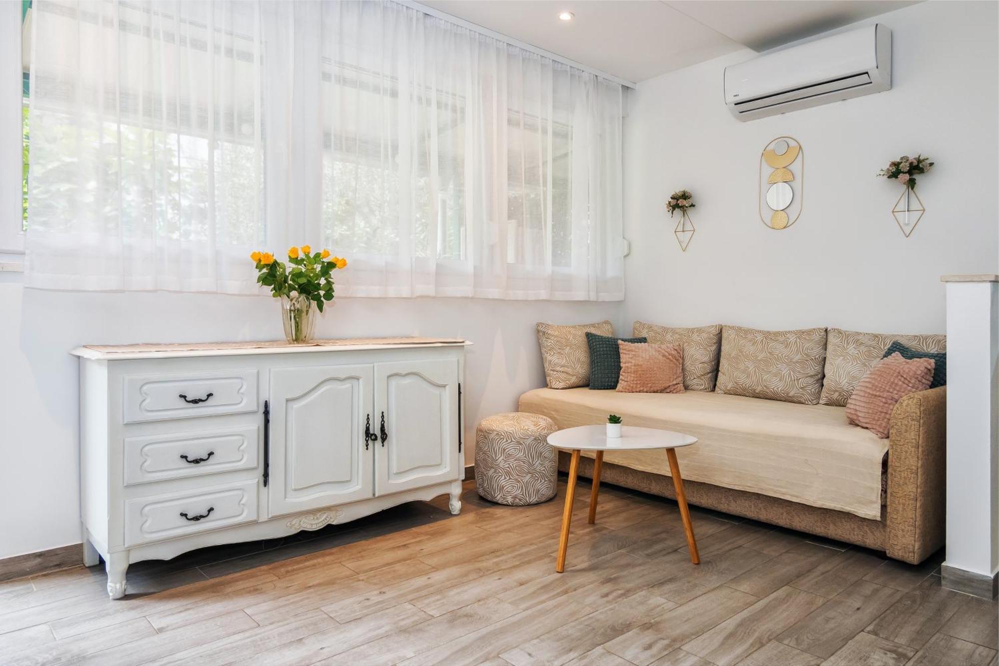 Green Oasis Split Bagian luar foto